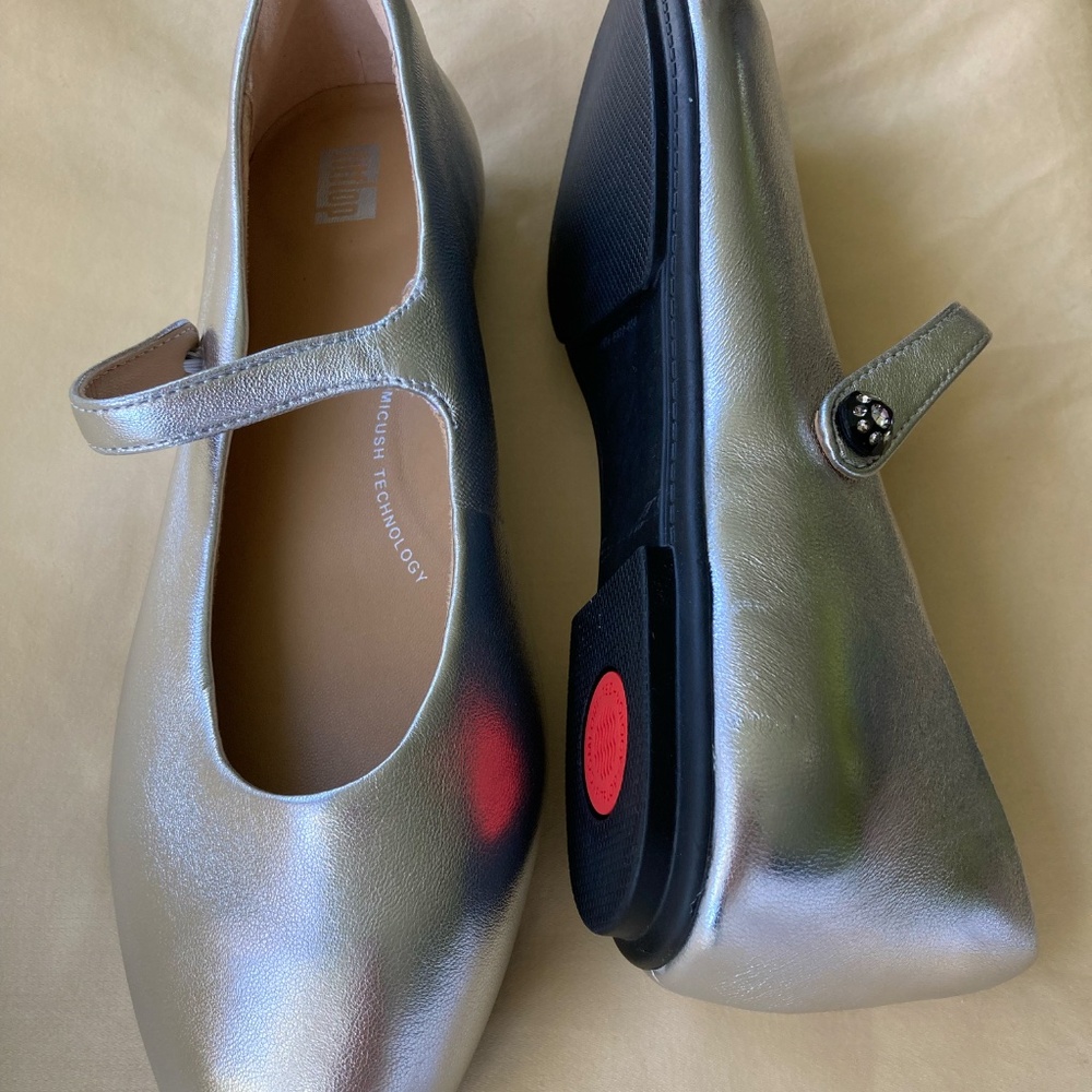 Silver ballet flats from FitFlop, NWOT - Picture 3 of 7